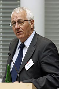 Dr-Ing. E. h. Uwe Thomas